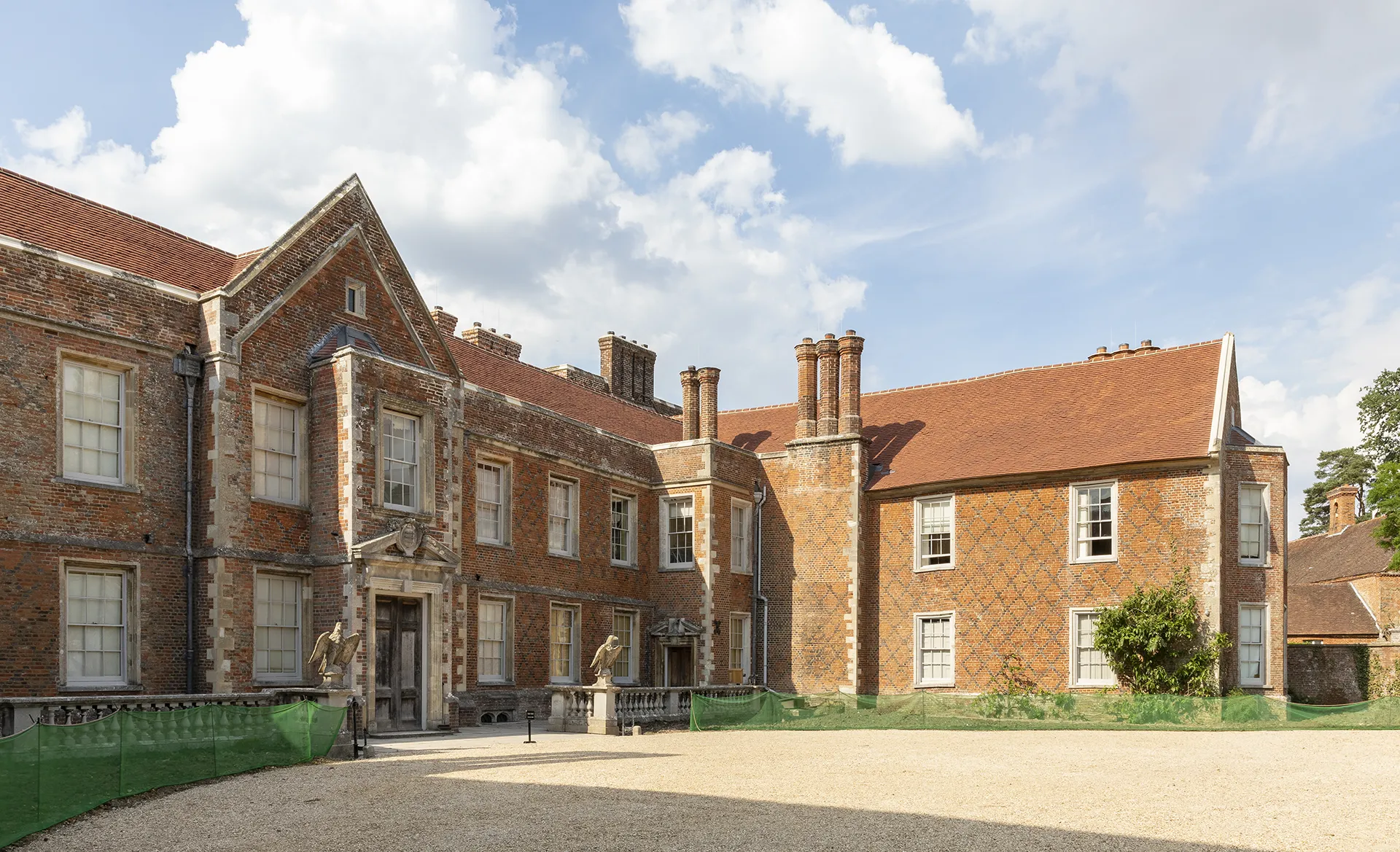 the vyne 06